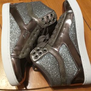 Pastry Sparkly Silver/Gray Size 6.5 EUC